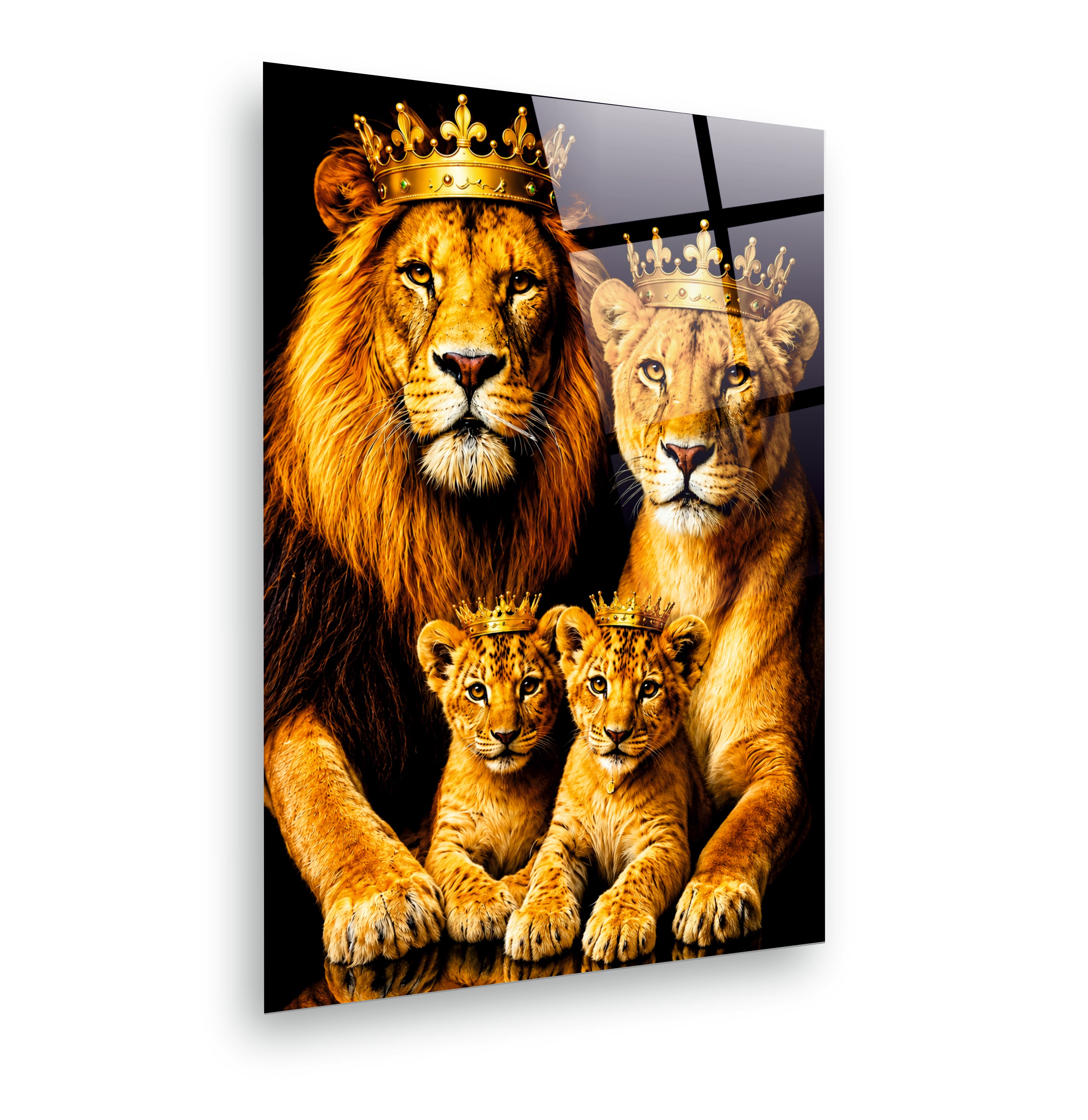 ASLAN-100 Taçlı Aslan Ailesi Temalı Görkemli ve Asil Modern Cam Tablo