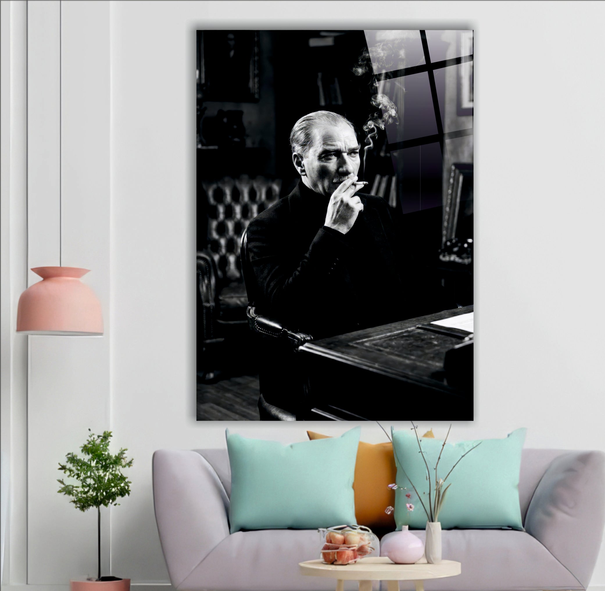 Atatürk Cam Tablo-Karizmatik Atatürk Siyah - Modern Ofis Dekoru