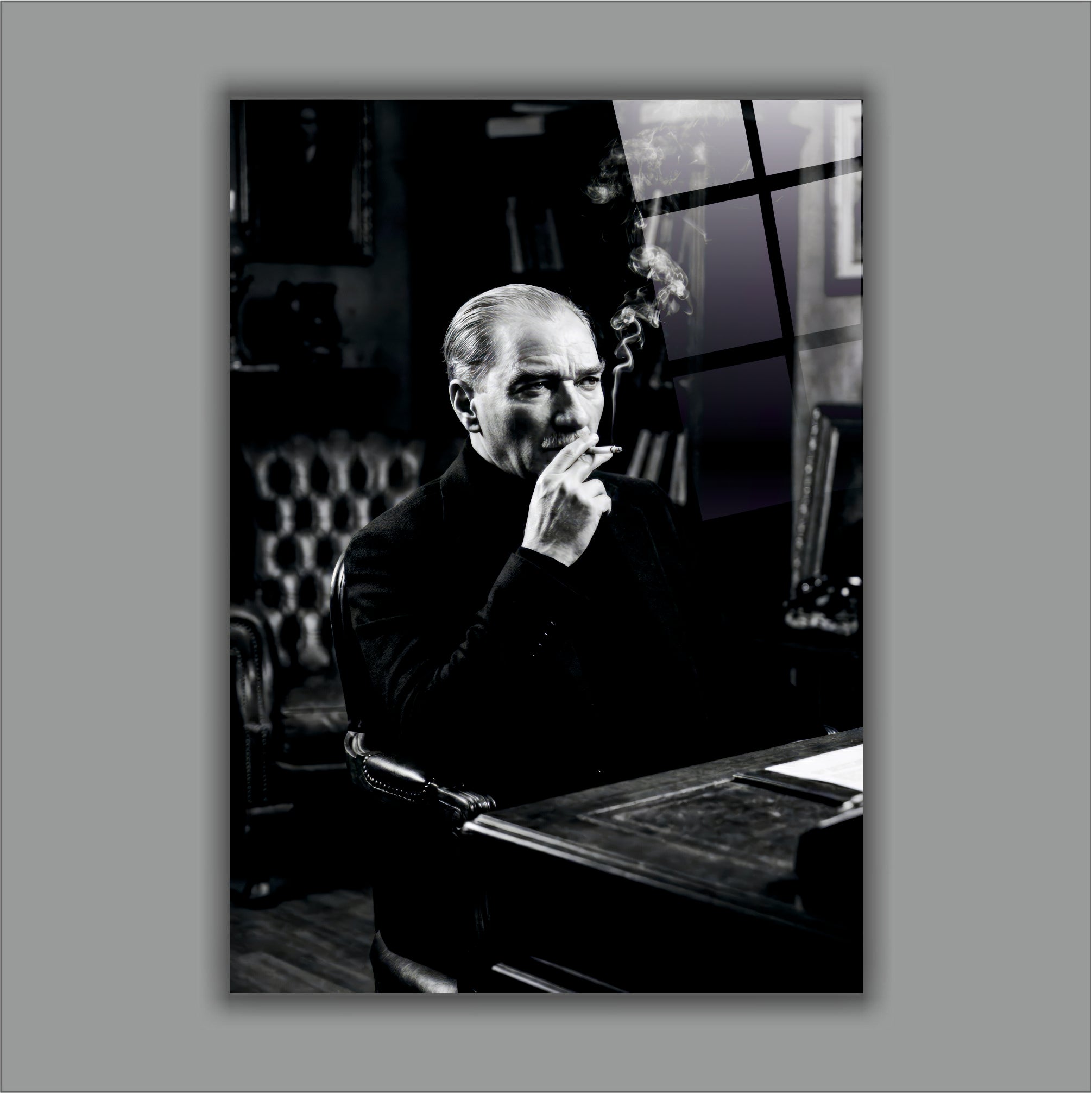 Atatürk Cam Tablo-Karizmatik Atatürk Siyah - Modern Ofis Dekoru