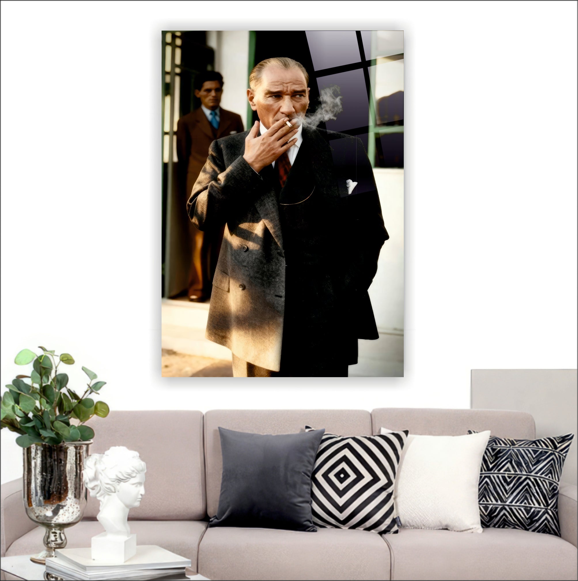 Atatürk Cam Tablo|Atatürk Karizmatik Takım Elbiseli Cam Tablo - Maskülen Ofis Dekoru