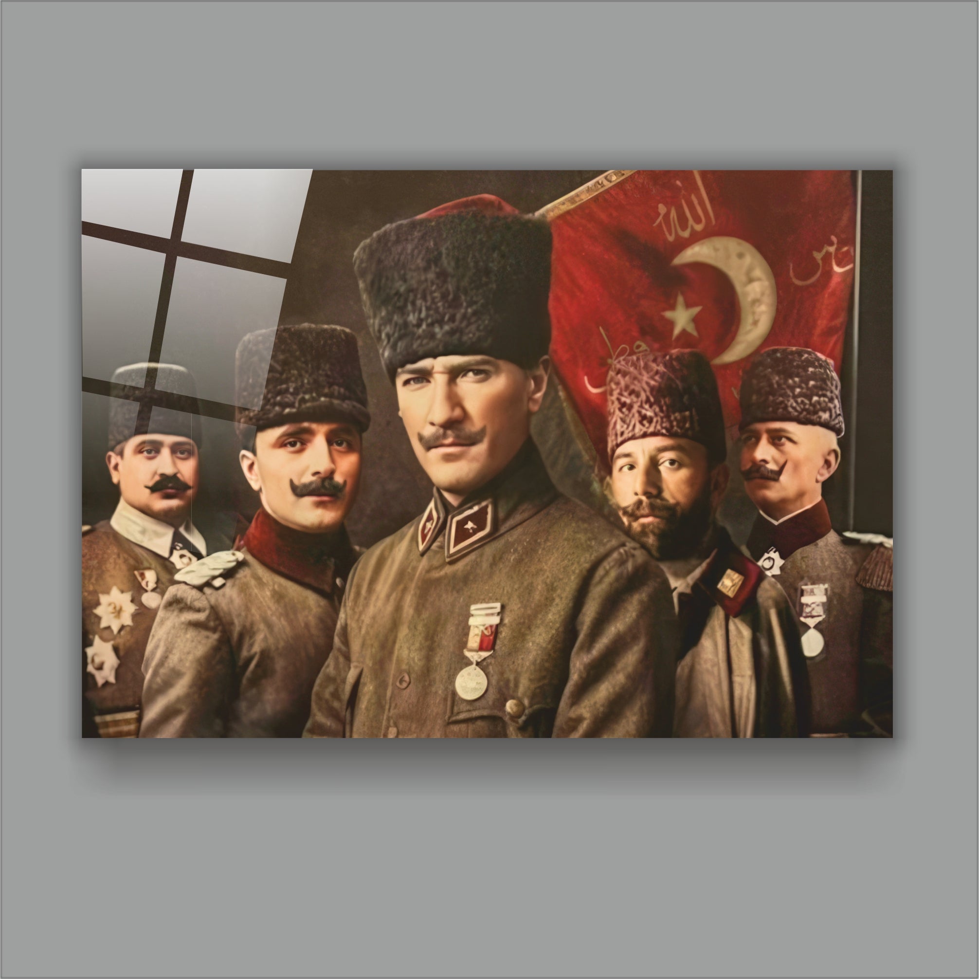Atatürk Cam Tablo-Atatürk ve Silah Arkadaşları Kalpaklı Cam Tablo - Milli Mücadele Ruhu