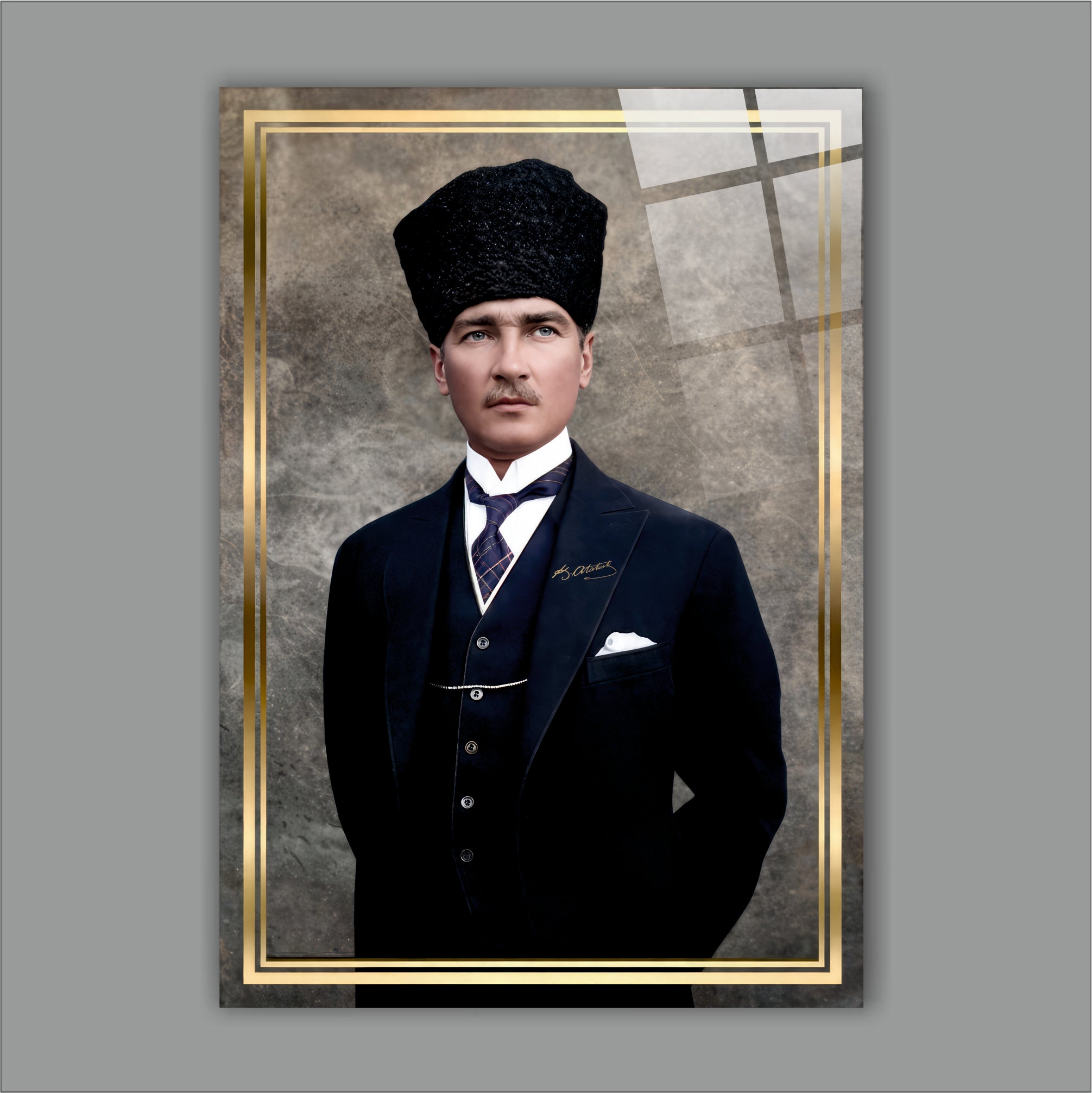 ATA-163 Atatürk Cam Tablo Kalpaklı Gold Çerçeveli Asil Portre Özel Tasarımı