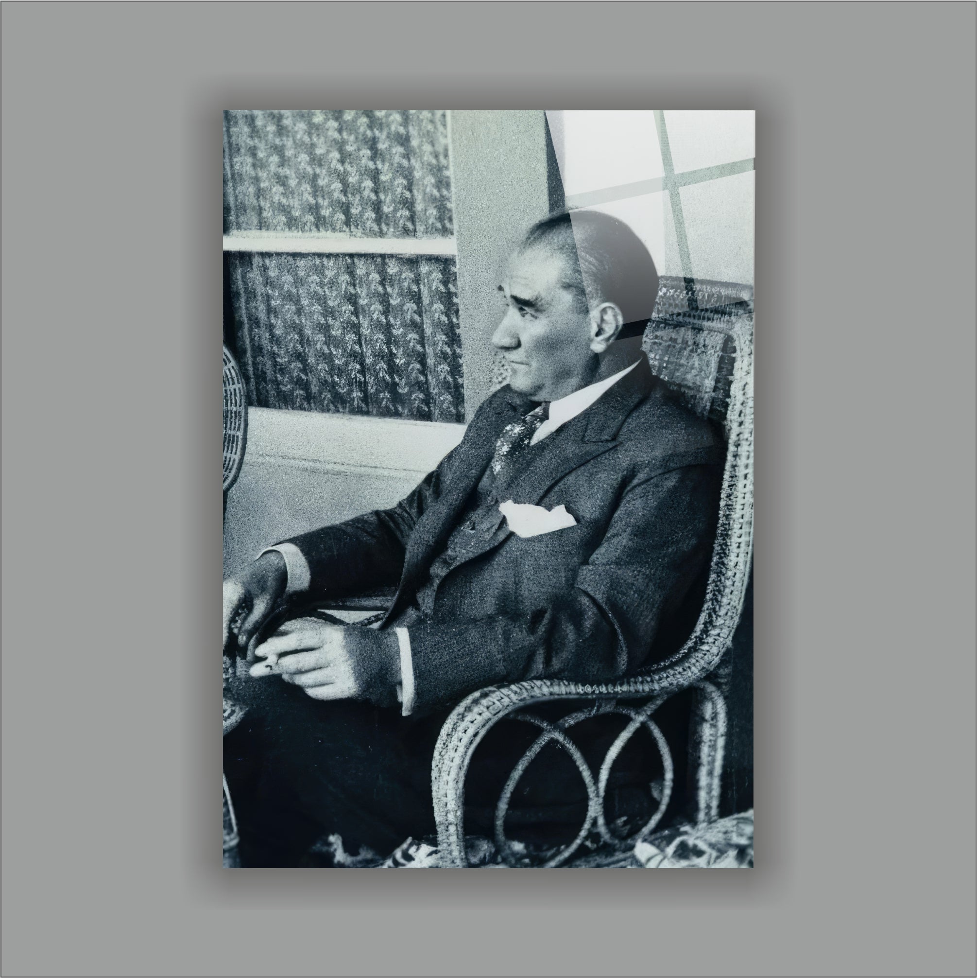 Atatürk Cam Tablo