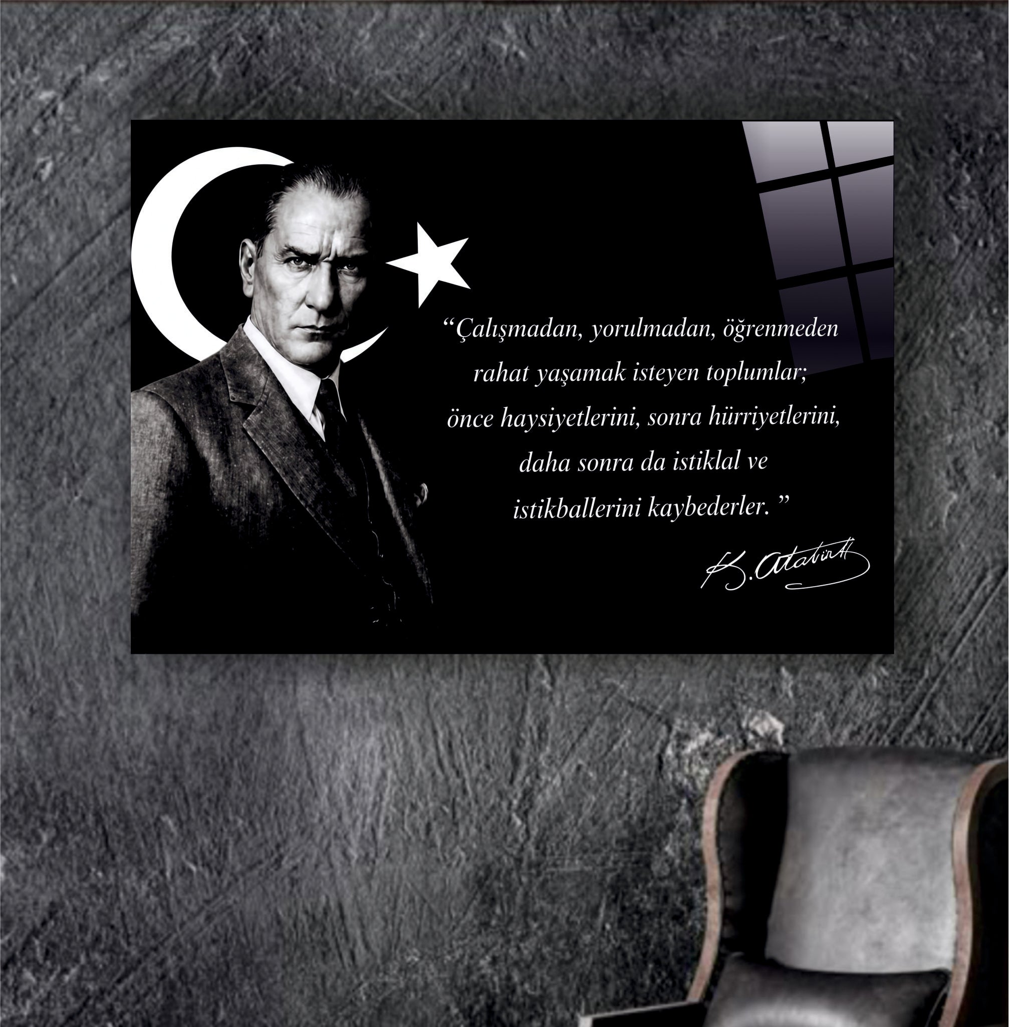 ATA-185 Atatürk Cam Tablo Çalışmadan Yorulmadan Öğrenmeden Anlamlı Sözü