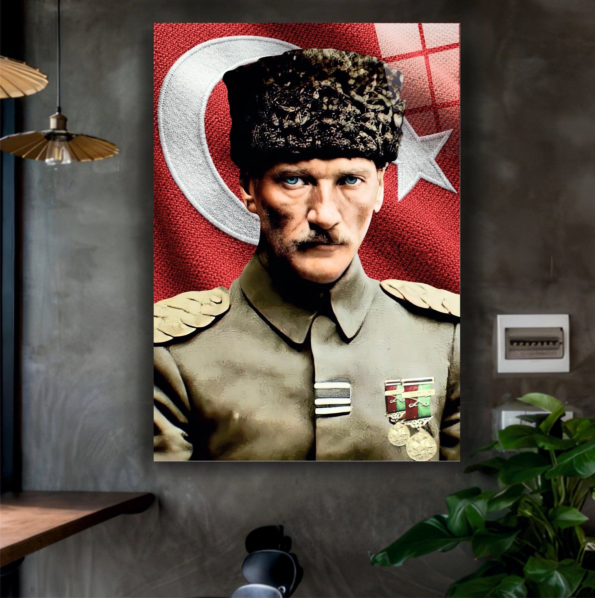 ATA-198 Atatürk Cam Tablo Kalpaklı Askeri Portre Bayrak Tasarımı
