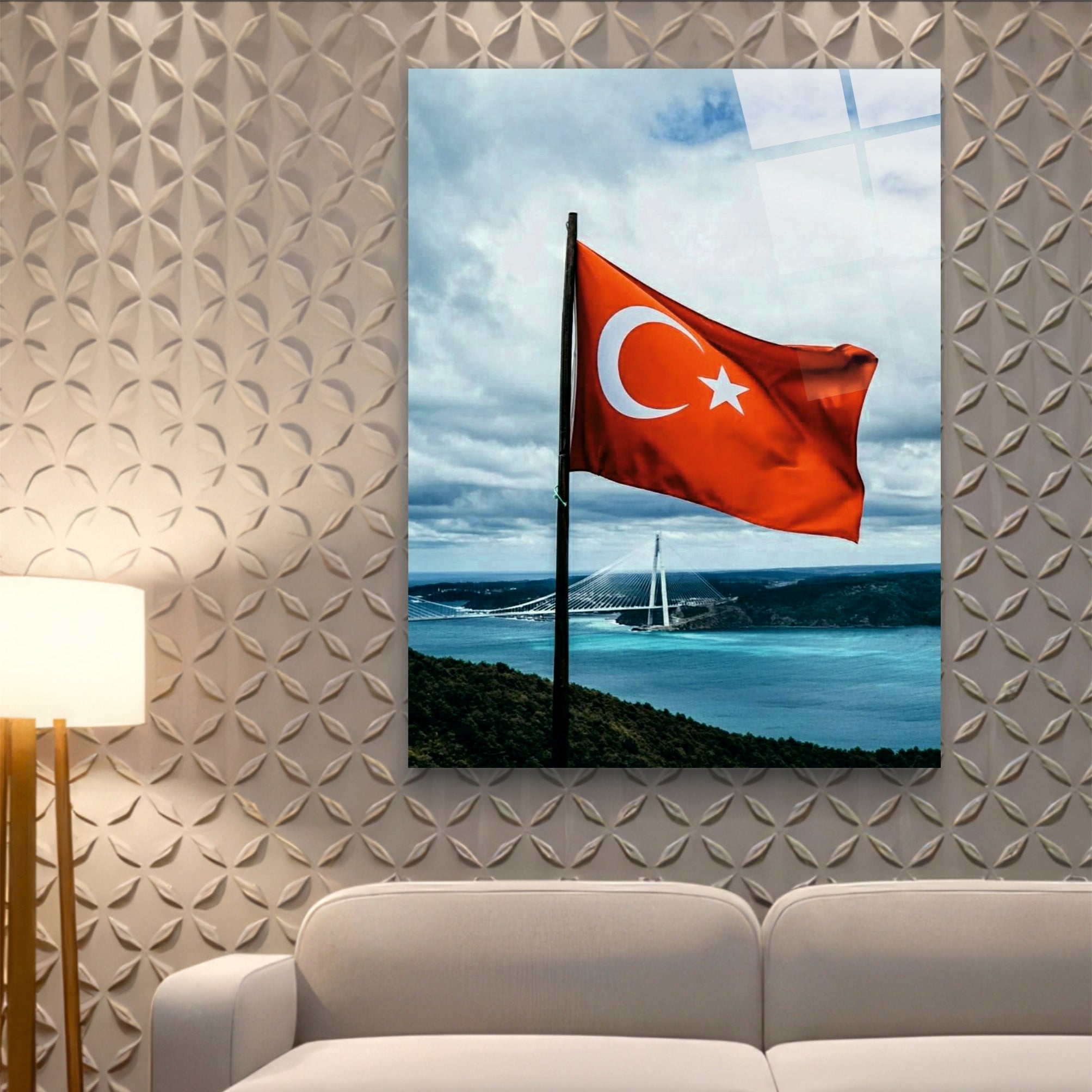 BAYRAK-28 Boğaz Manzarasında Dalgalanan Türk Bayrağı Dekoratif Cam Duvar Tasarımı