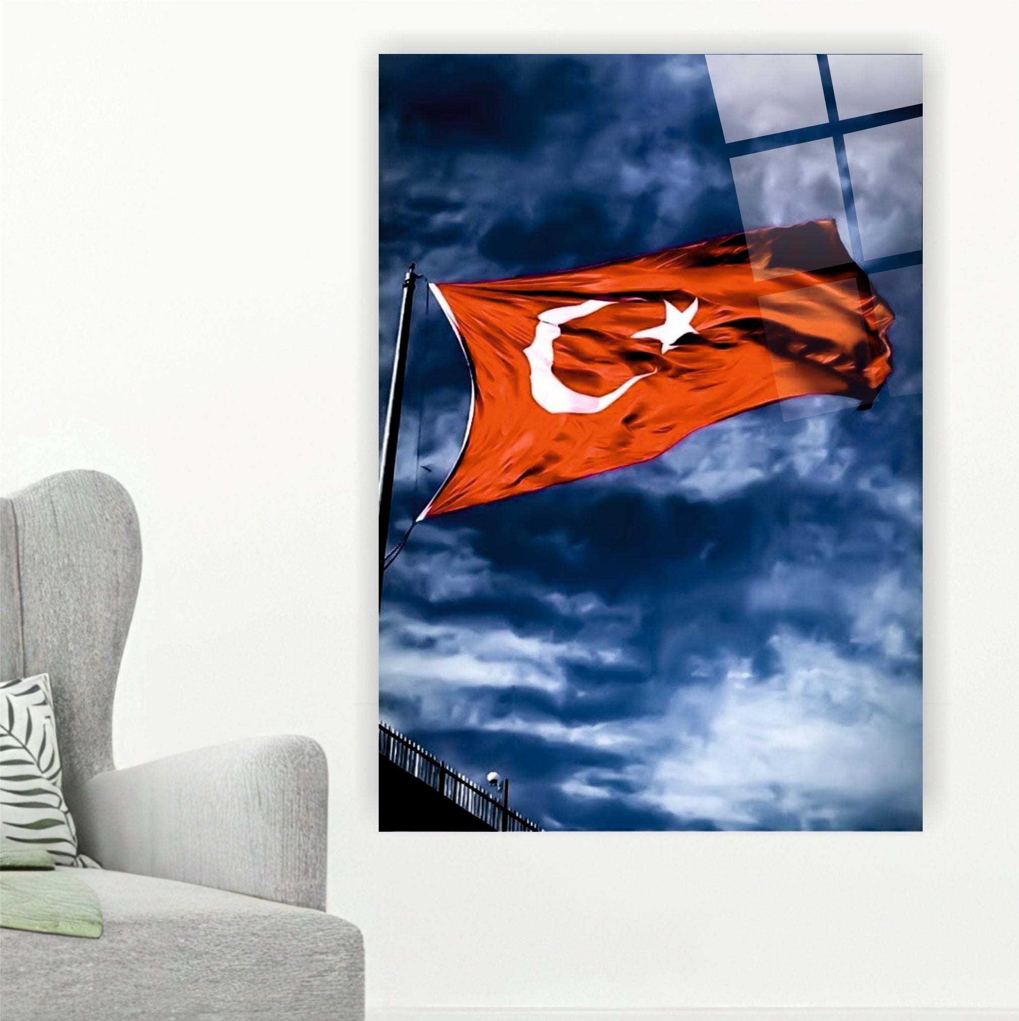 BAYRAK-32 Fırtınalı Gökyüzünde Dalgalanan Türk Bayrağı Manzaralı Cam Tablo