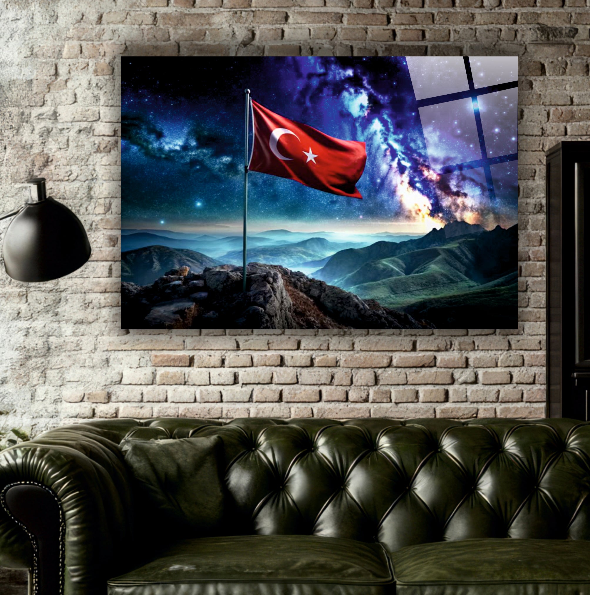 BAYRAK-49 Gece Gökyüzünde Dalgalanan Türk Bayrağı 4 mm Temperli Cam Tablo