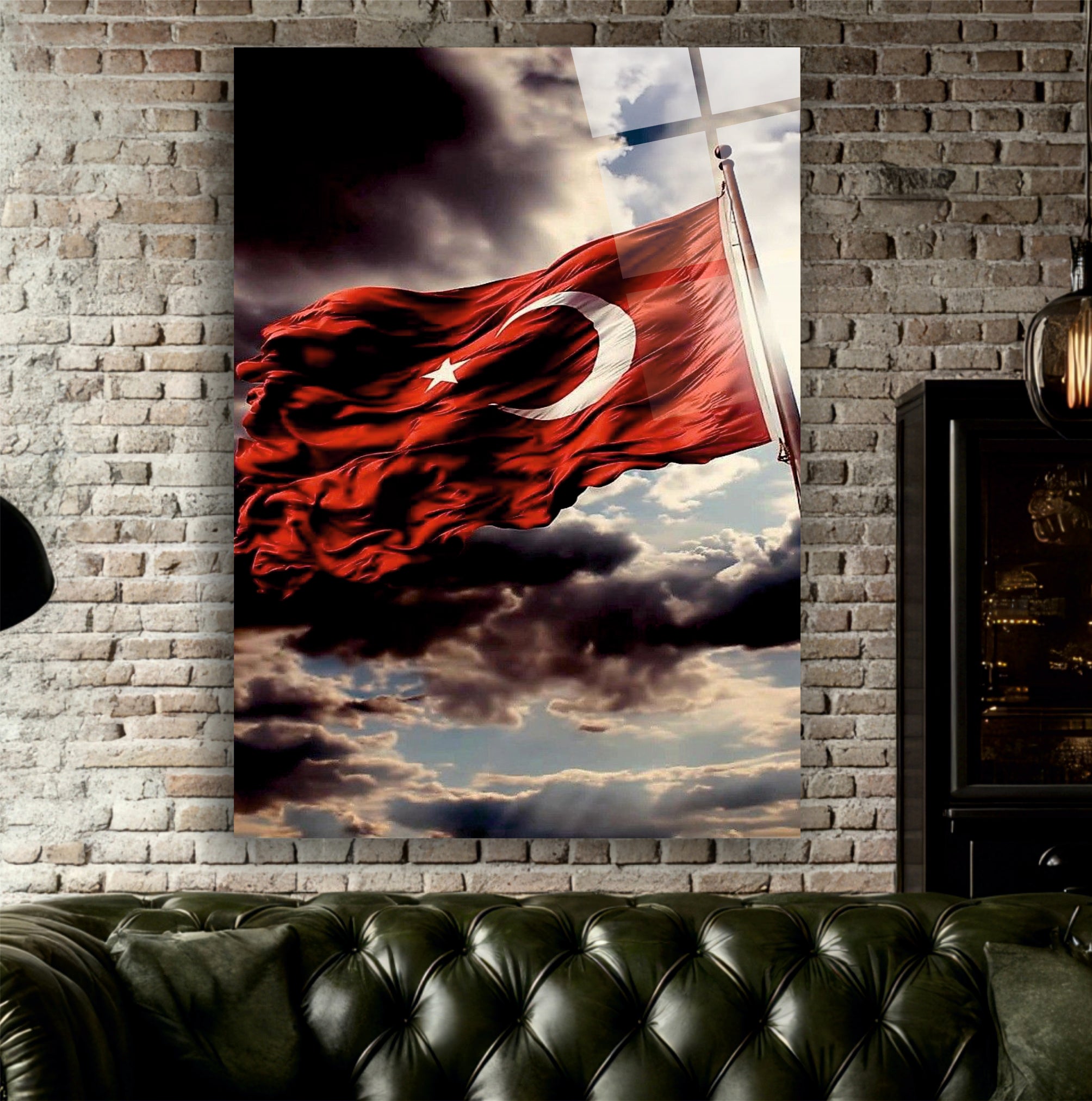 BAYRAK-9 Fırtınalı Gökyüzünde Dalgalanan Türk Bayrağı Manzaralı Özel Tasarım Duvar Tablosu