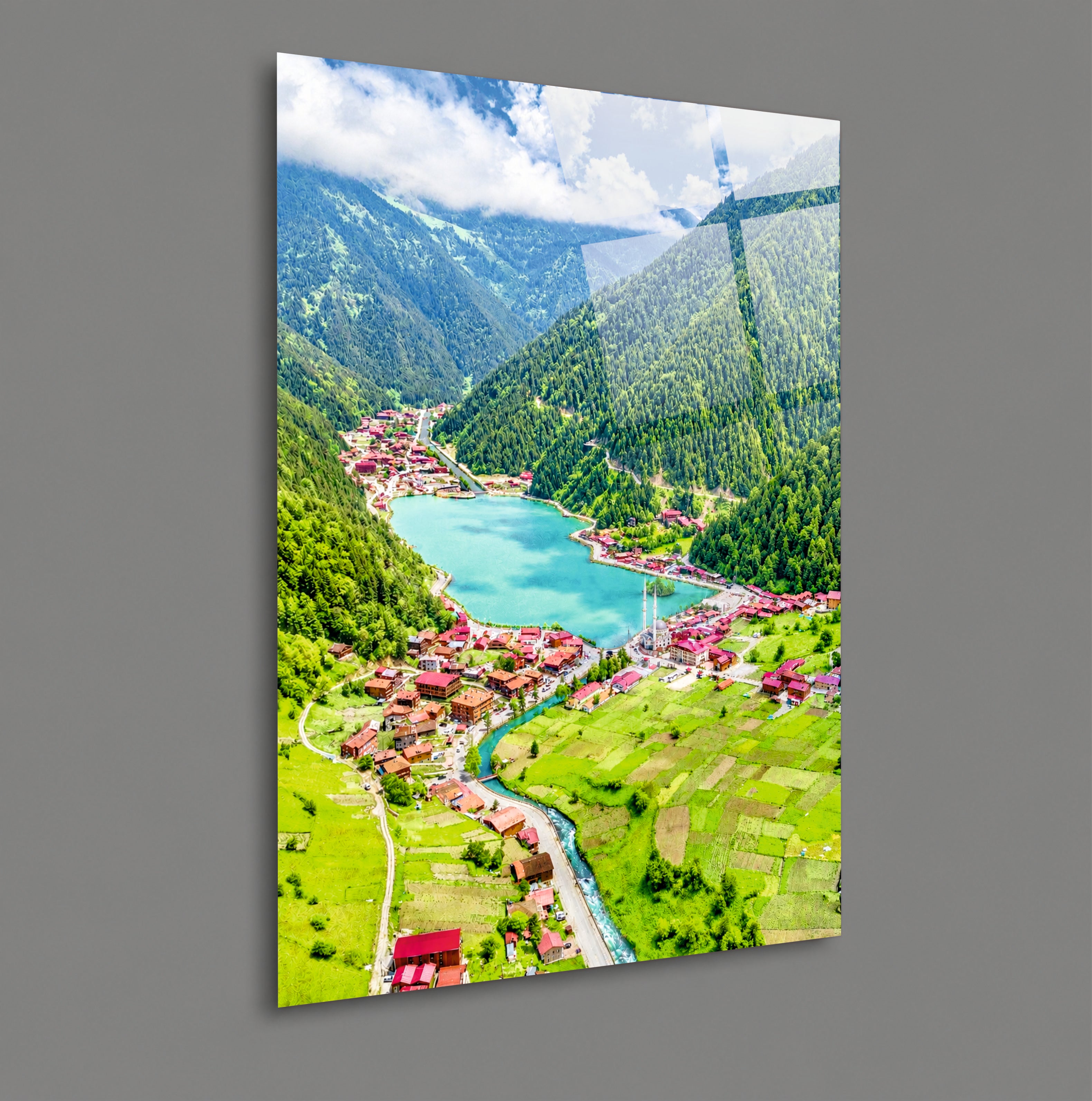 POPÜLER-117 Uzungöl ve Yeşil Dağlar Manzaralı Cam Tablo